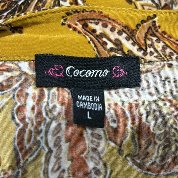 Cocomo Women’s Gold Print 3/4 Sleeve Button V-neck Collarless Blouse Large - Picture 7 of 7